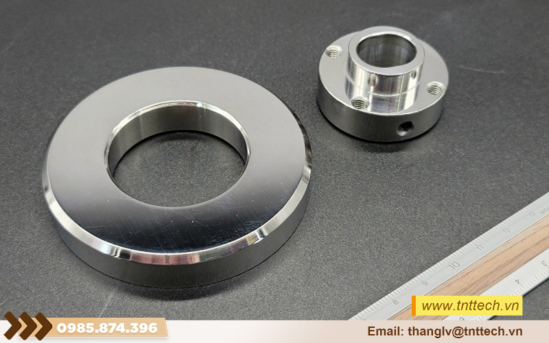 Gia công Tiện Bạc lót