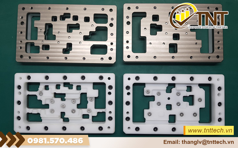 Tâm gá bảng mạch