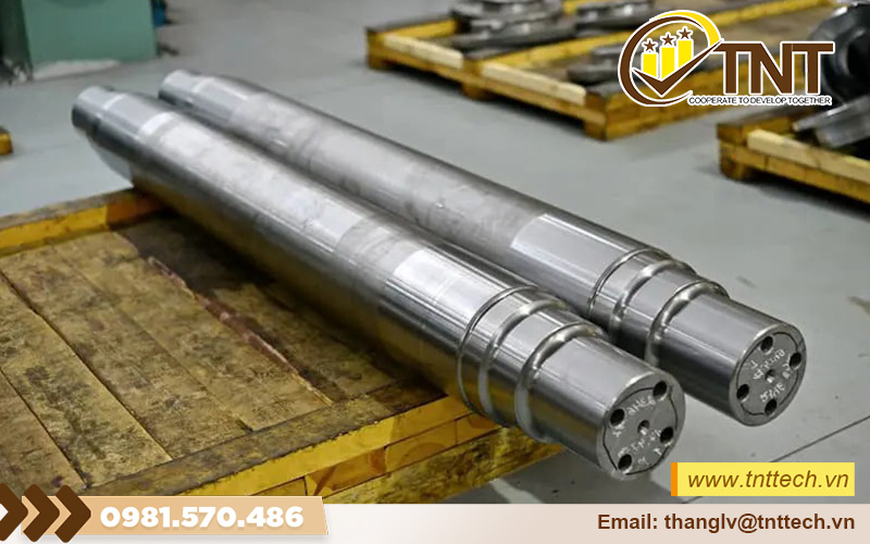 Gia công tiện trụ dài hoàn hiện