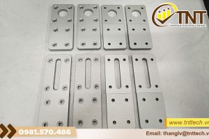 Gia công tấm bắt bulong dọc cơ khí TNT Tech