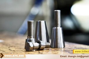 gia công tiện bu lông côn