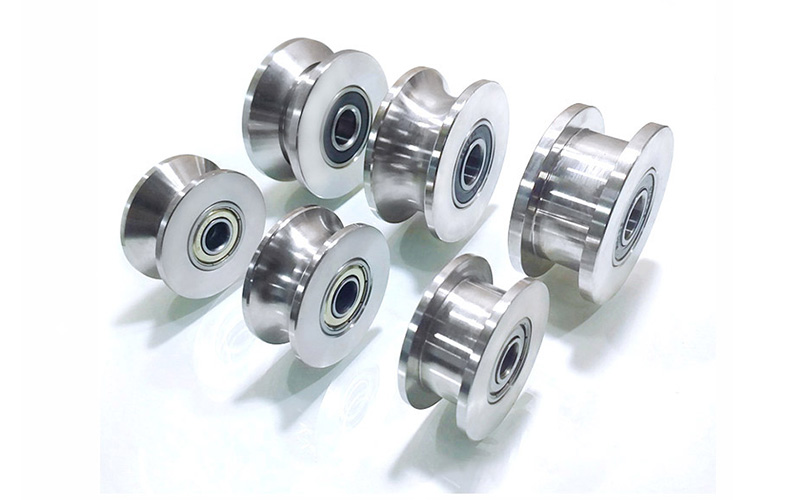 Gia công tiện con lăn dẫn hướng
